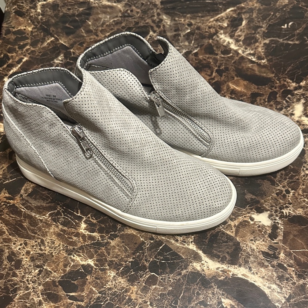Stylish Gray Ankle Booties with Zipper